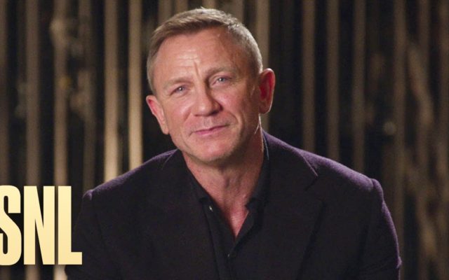 SNL: New Promo Shows Daniel Craig Still Reporting for Hosting Duty, Despite Bond Delay