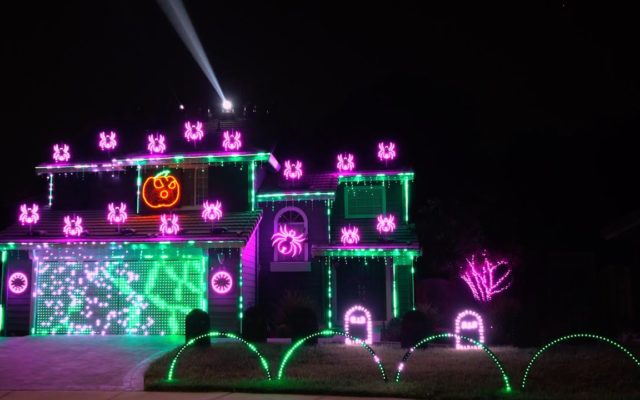 California House Provides the Most Metal Halloween Light Show Ever